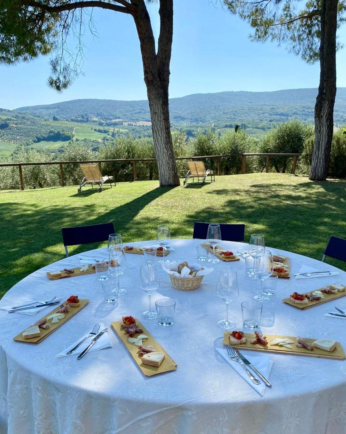 Fattoria Abbazia Monte Oliveto Villa San Gimignano Kültér fotó